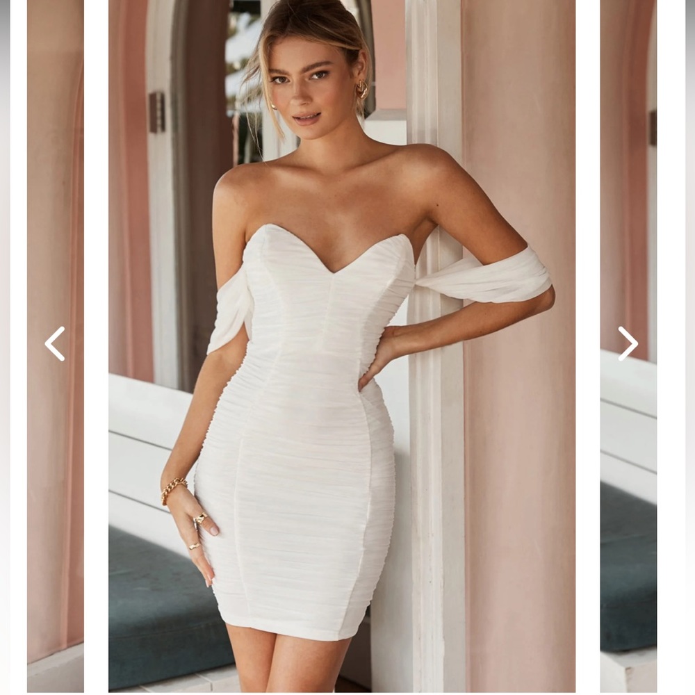 NEW WITH TAGS Selfie Leslie Evelina Dress